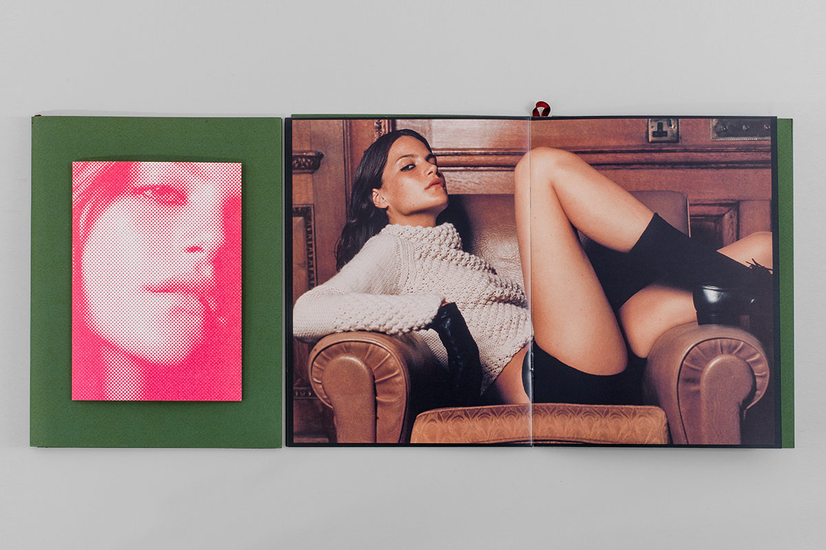 Anna Molinari, fashion lookbook design.
